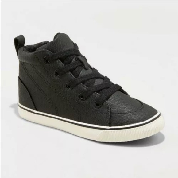 boys black high top sneakers